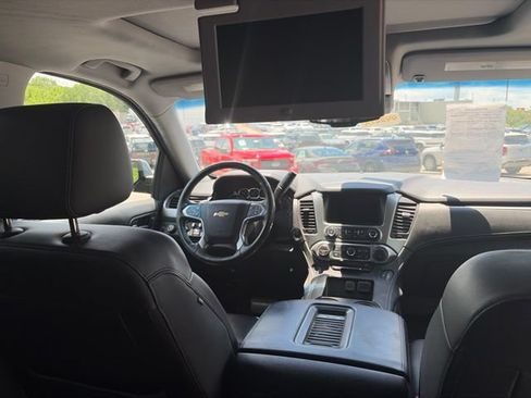 Used 2016 Chevrolet Suburban LT AWD/4WD image 8