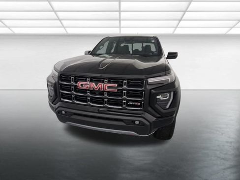 Used 2024 GMC Canyon AT4 w/ AT4 Premium Package AWD/4WD image 2