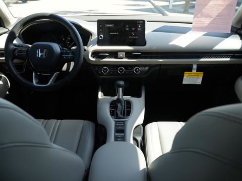 Used 2026 Honda HR-V EX-L image 19