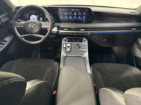 Used 2024 Hyundai Palisade Calligraphy image 24