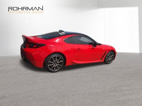 Certified 2022 Toyota GR86 w/ ALL Weather Mat Package (TMS) RWD image 6