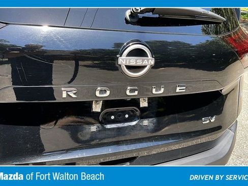 Used 2023 Nissan Rogue SV FWD image 27