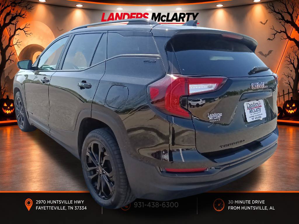 Used 2022 GMC Terrain SLE w/ Elevation Edition FWD image 5