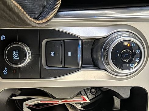 Used 2022 Ford Explorer XLT w/ Equipment Group 202A image 23