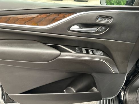 Certified 2023 Cadillac Escalade Sport Platinum w/ LPO, Floor Liner Package AWD/4WD image 21