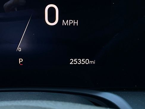 Used 2025 Buick Encore GX Preferred image 37