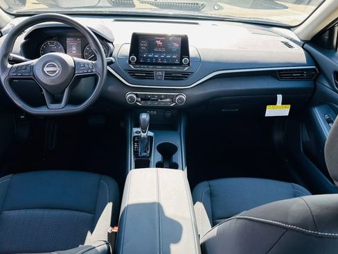New 2025 Nissan Altima 2.5 S image 12