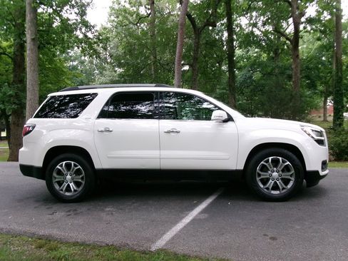 Used 2014 GMC Acadia SLT FWD image 4