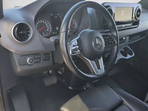 Used 2024 Mercedes-Benz Sprinter 2500 image 10