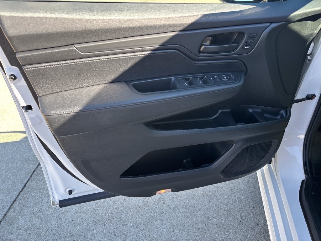 Used 2025 Honda Odyssey Sport-L image 10
