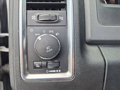 Used 2016 RAM 1500 Lone Star RWD image 29