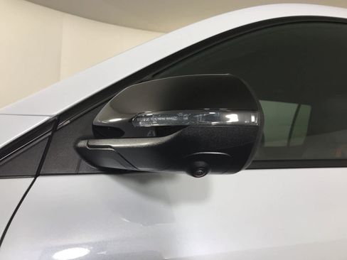 New 2026 Chevrolet Traverse RS w/ LPO, Floor Liner Package image 5