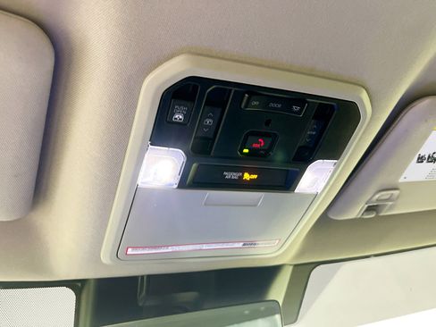 Used 2024 Toyota Tundra Limited image 22