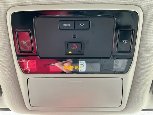 Used 2024 Toyota Grand Highlander XLE image 26