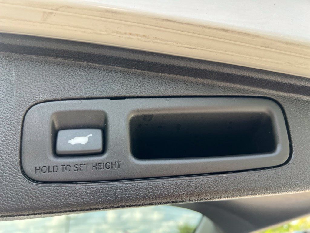 Used 2022 Honda CR-V EX-L image 8