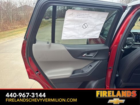 New 2026 Chevrolet Equinox LT w/ Convenience Package II image 43