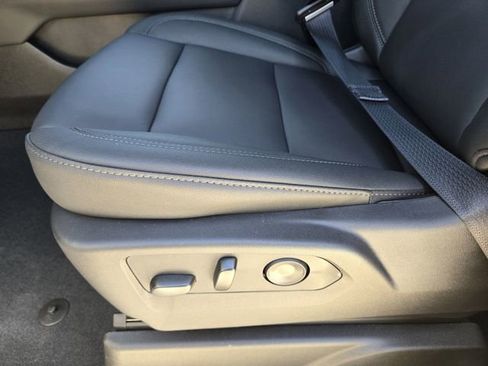 New 2026 Chevrolet Suburban LT w/ Comfort Package image 19