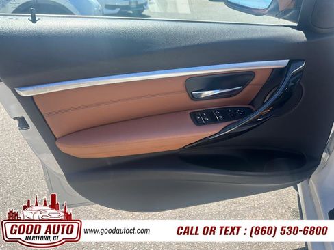 Used 2017 BMW 330i xDrive Sedan image 9