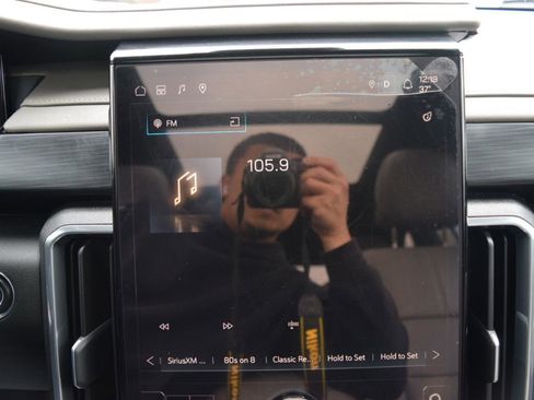 Used 2025 GMC Acadia Elevation w/ Elevation Premium Package image 34