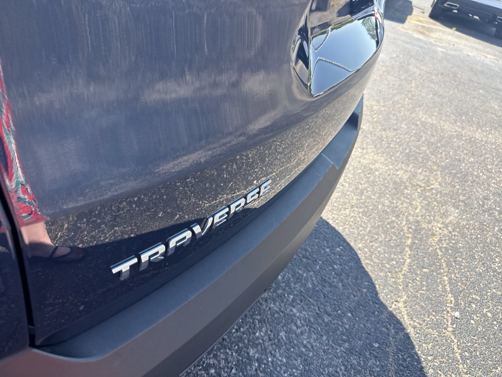 Used 2023 Chevrolet Traverse LT FWD image 39