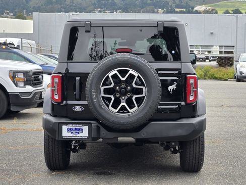 New 2026 Ford Bronco Outer Banks AWD/4WD image 15
