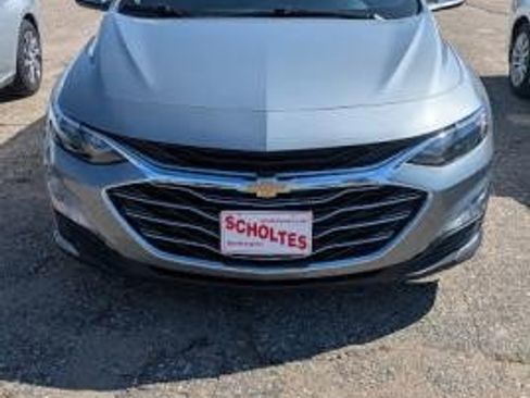 Used 2024 Chevrolet Malibu LT FWD image 5