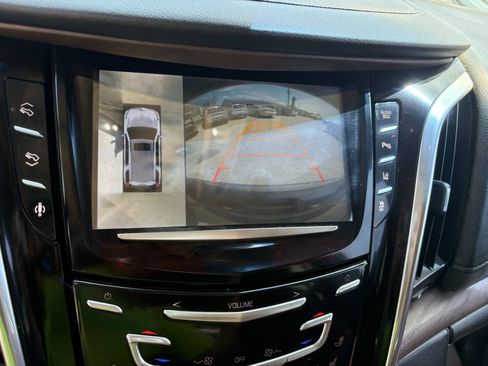 Used 2015 Cadillac Escalade ESV Luxury RWD image 30