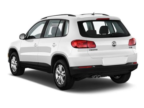 Used 2022 Volkswagen Tiguan S FWD image 2