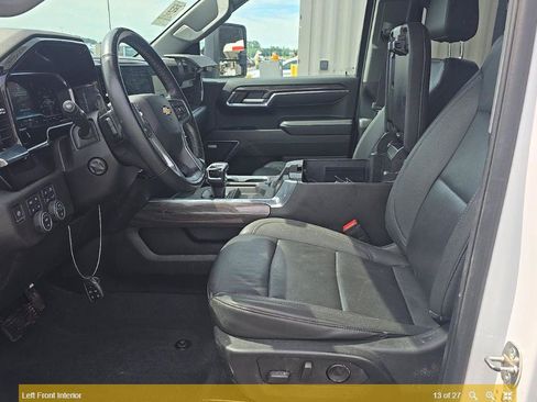 Used 2024 Chevrolet Silverado 1500 LTZ AWD/4WD image 9