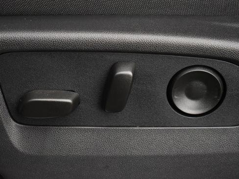 Used 2026 GMC Sierra 2500 SLE w/ SLE Value Package; image 14