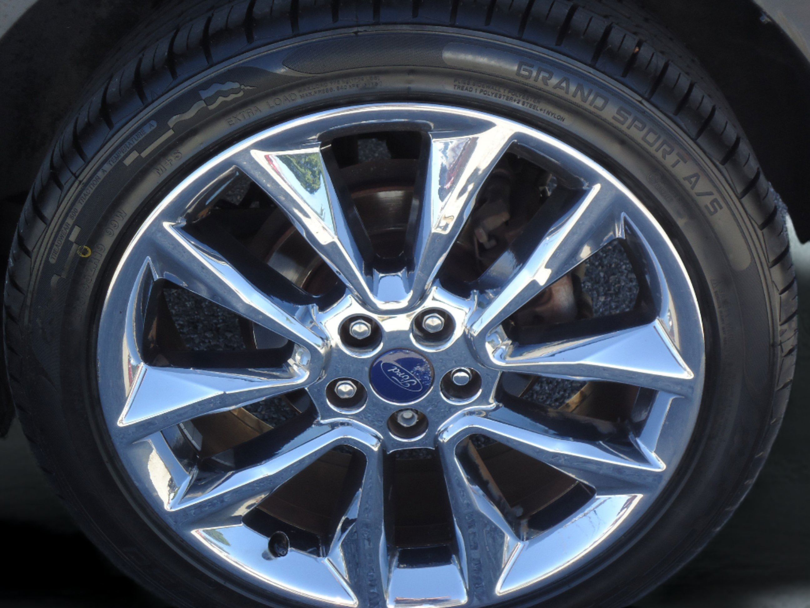 Used 2014 Ford Escape SE w/ SE Chrome Package FWD image 9