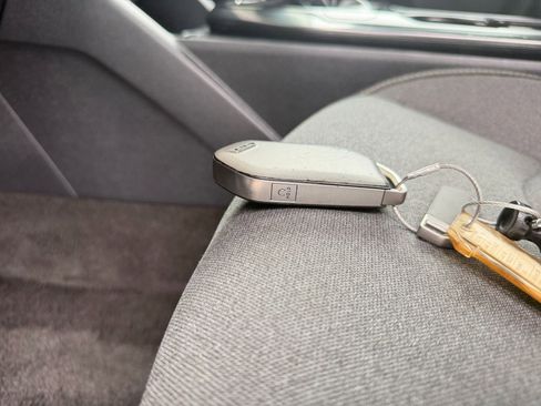 Used 2025 Kia K4 LXS image 27