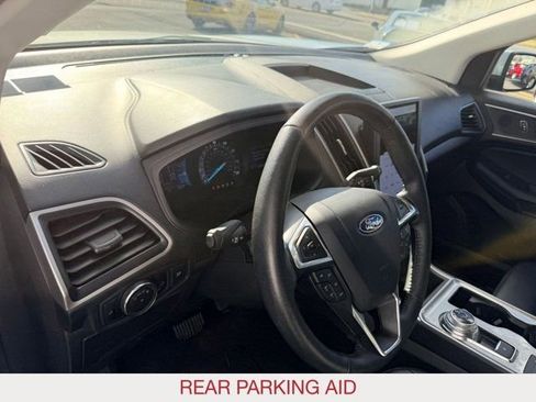 Used 2024 Ford Edge SEL image 16