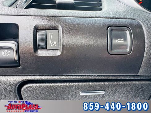 Used 2017 Chevrolet Impala LT image 30