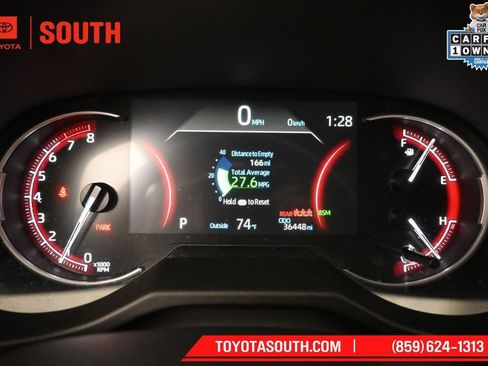 Used 2025 Toyota RAV4 XLE AWD/4WD image 12