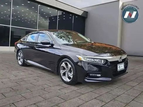 Used 2018 Honda Accord EX image 7