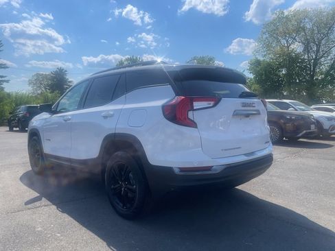 Used 2022 GMC Terrain AT4 w/ Infotainment Package II AWD/4WD image 3