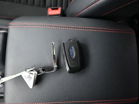 Used 2025 Ford Explorer ST-Line w/ ST-Line Street Pack image 23