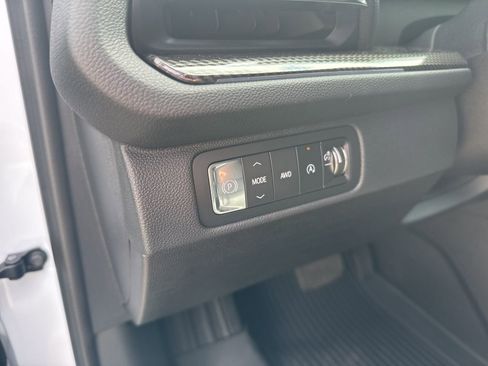 New 2026 Chevrolet Traverse High Country w/ LPO, Floor Liner Package AWD/4WD image 24