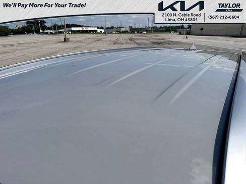 Used 2025 Kia Sorento S FWD image 14