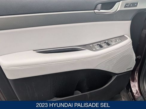 Certified 2023 Hyundai Palisade SEL w/ Premium Package AWD/4WD image 11