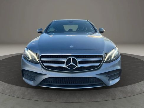 Used 2017 Mercedes-Benz E 300 image 2
