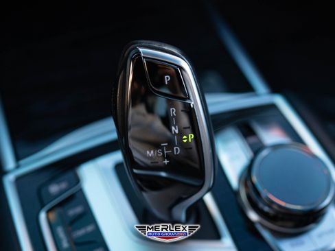 Used 2020 BMW 750i xDrive w/ Executive Package image 36