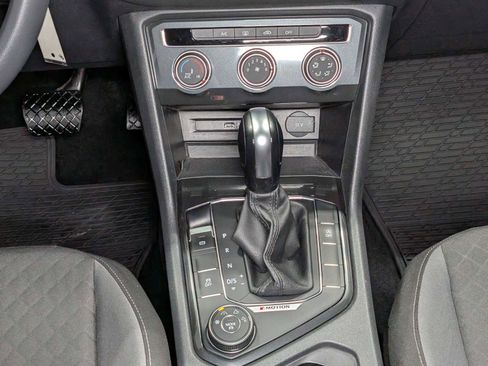 Used 2018 Volkswagen Tiguan S w/ 3rd Row Seat Package image 19