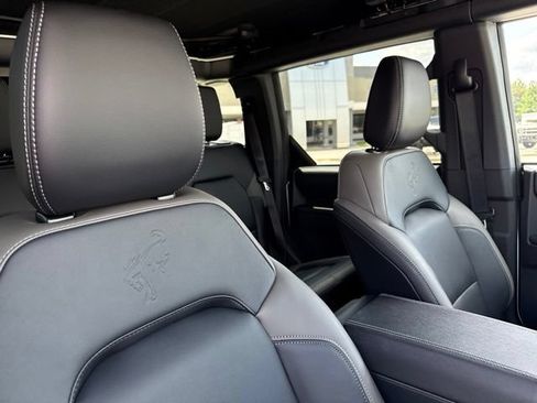 New 2026 Ford Bronco Outer Banks AWD/4WD image 14