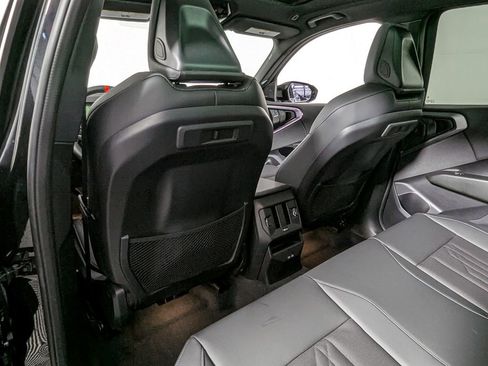 Used 2025 BMW X3 M50 w/ Premium Package image 43