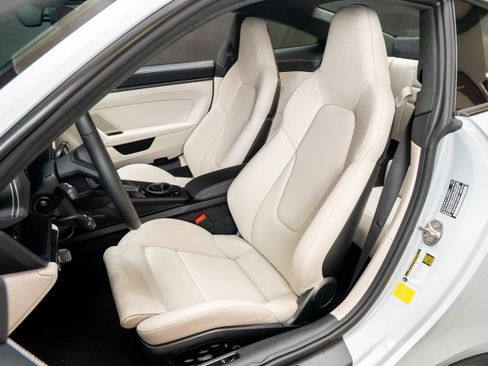 Certified 2026 Porsche 911 GT3 RWD image 5