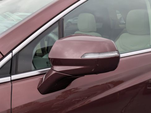 Used 2022 Cadillac XT5 Premium Luxury w/ Technology Package image 29