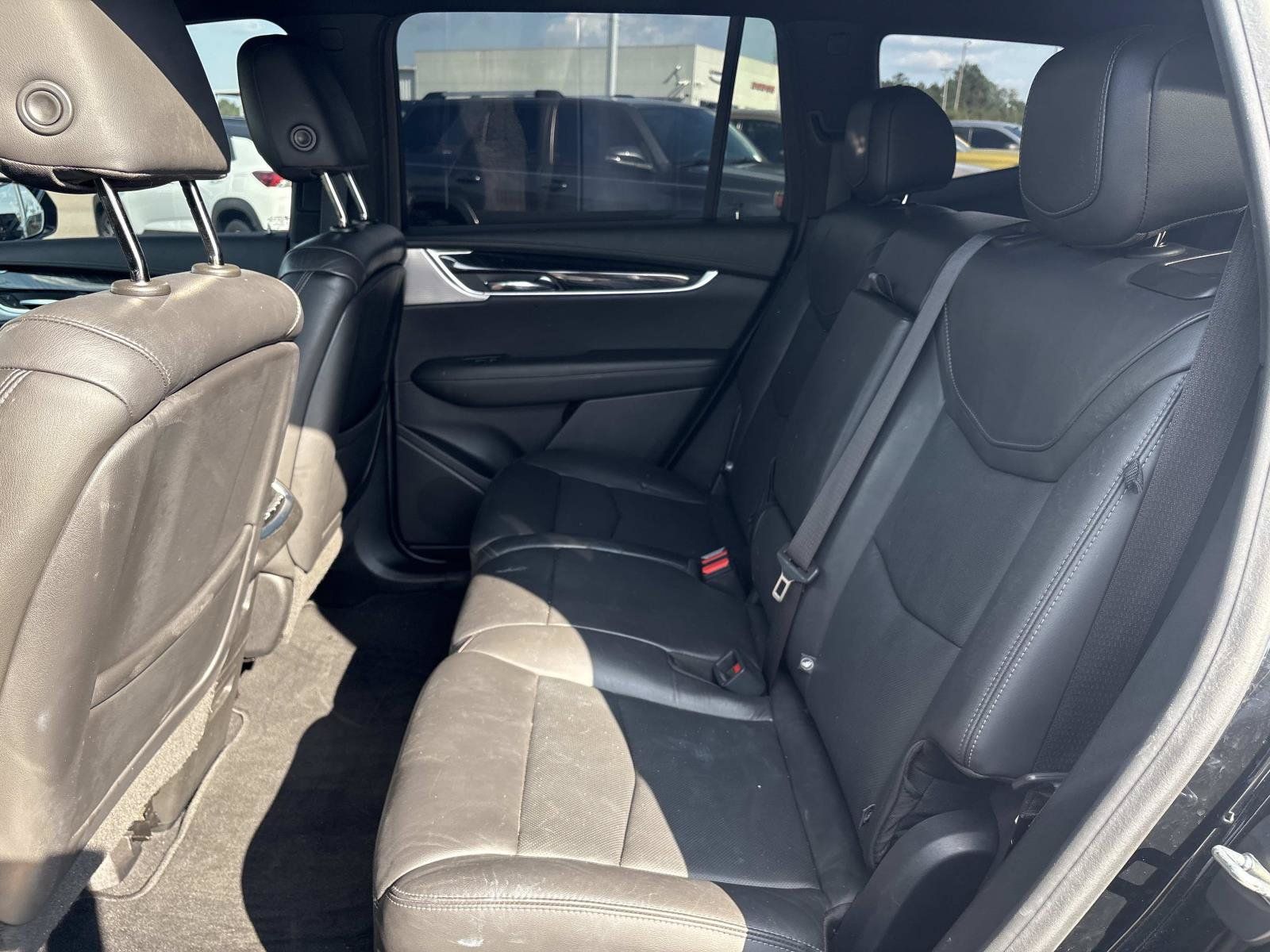 Used 2020 Cadillac XT6 Premium Luxury AWD/4WD image 14