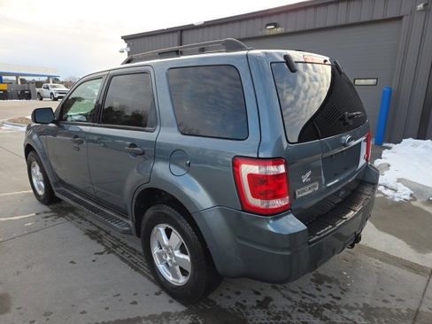 Used 2011 Ford Escape XLT w/ Class II Trailer Tow Pkg image 3